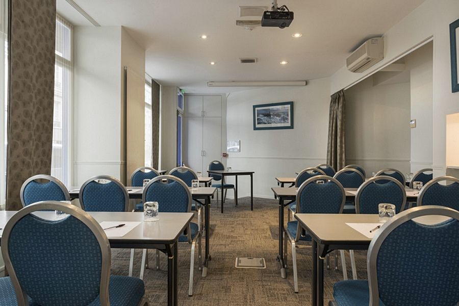 France Albion 2* Parigi